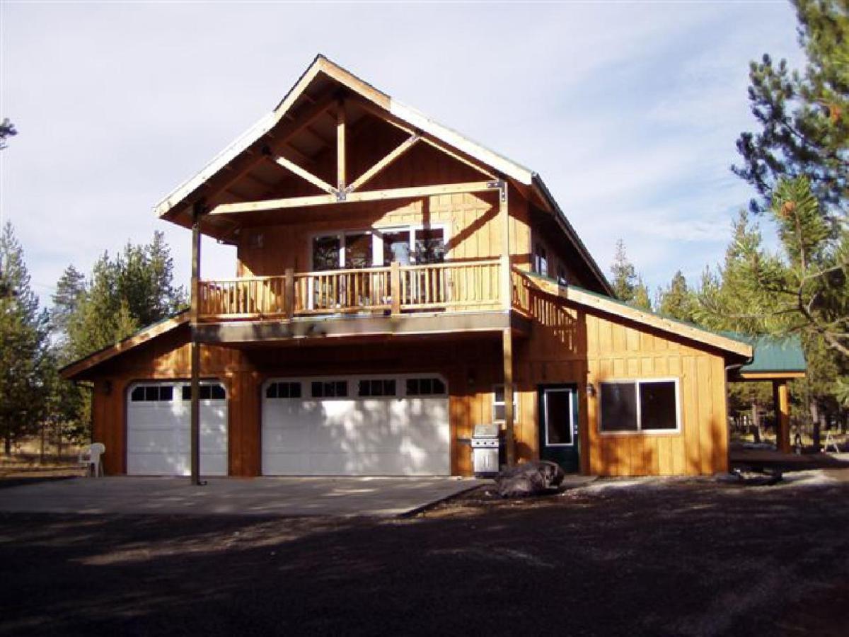 Diamondstone Guest Lodges La Pine Exterior photo