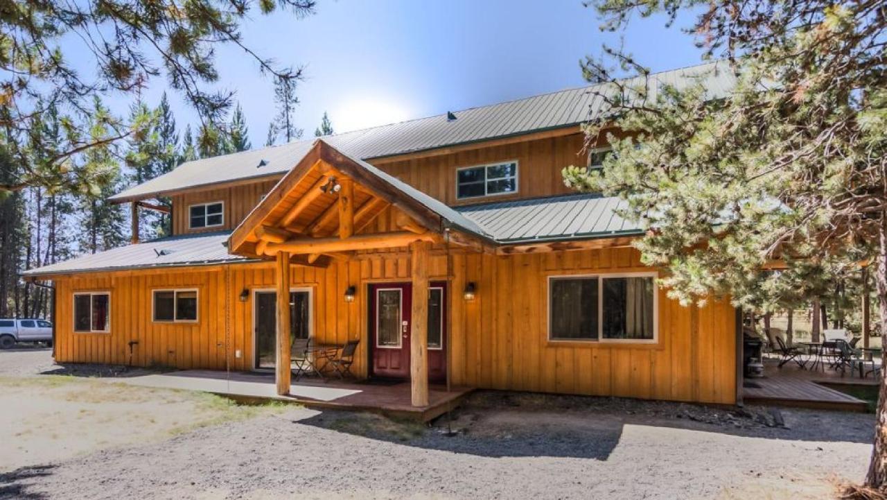Diamondstone Guest Lodges La Pine Exterior photo