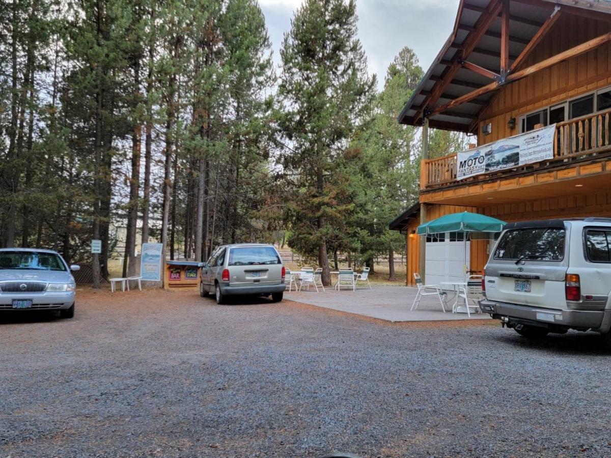Diamondstone Guest Lodges La Pine Exterior photo