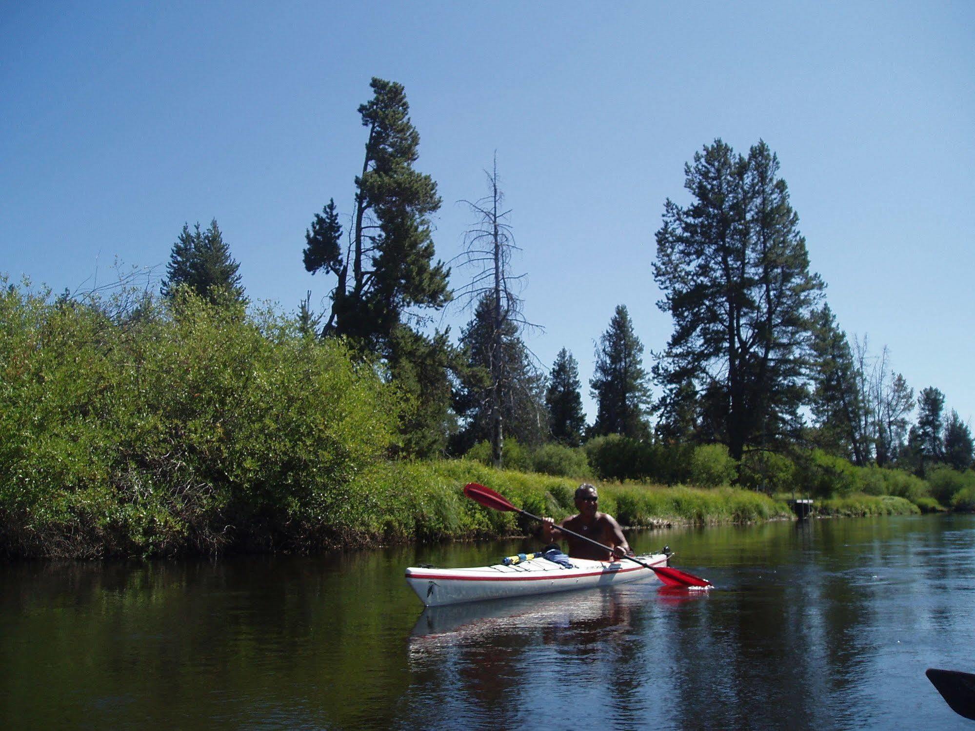 Diamondstone Guest Lodges La Pine Exterior photo